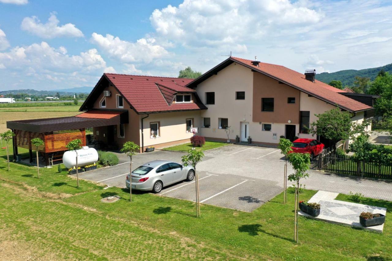 Lux Living Apartments Budič Brežice Extérieur photo